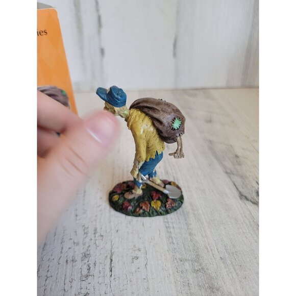 Dept 56 4030785 finger food tonight Halloween Village accessory - Picture 3 of 8